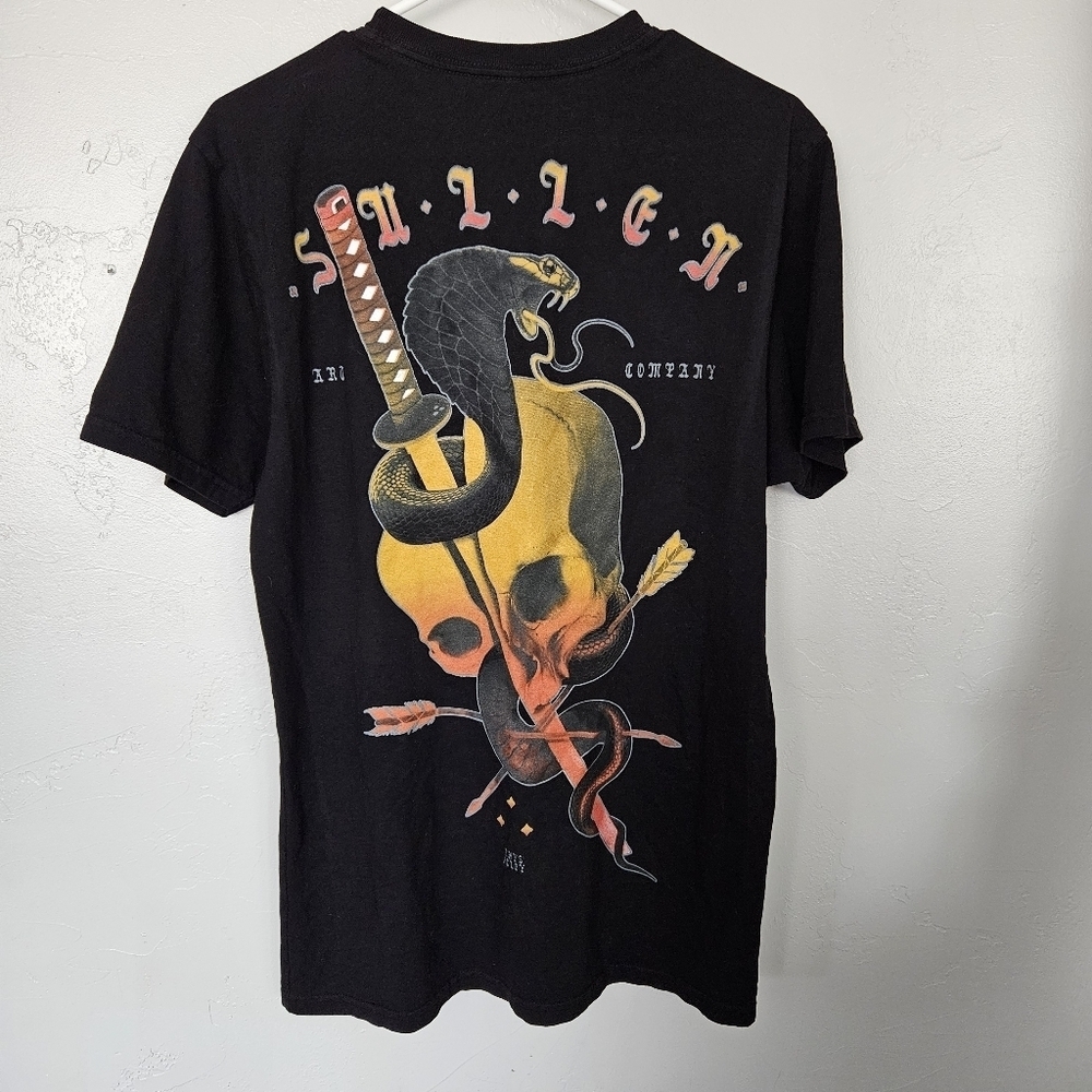 Sullen Art NWOT Men's Medium Black Short Sleeve Graphic Tee Skull Sword Cobra